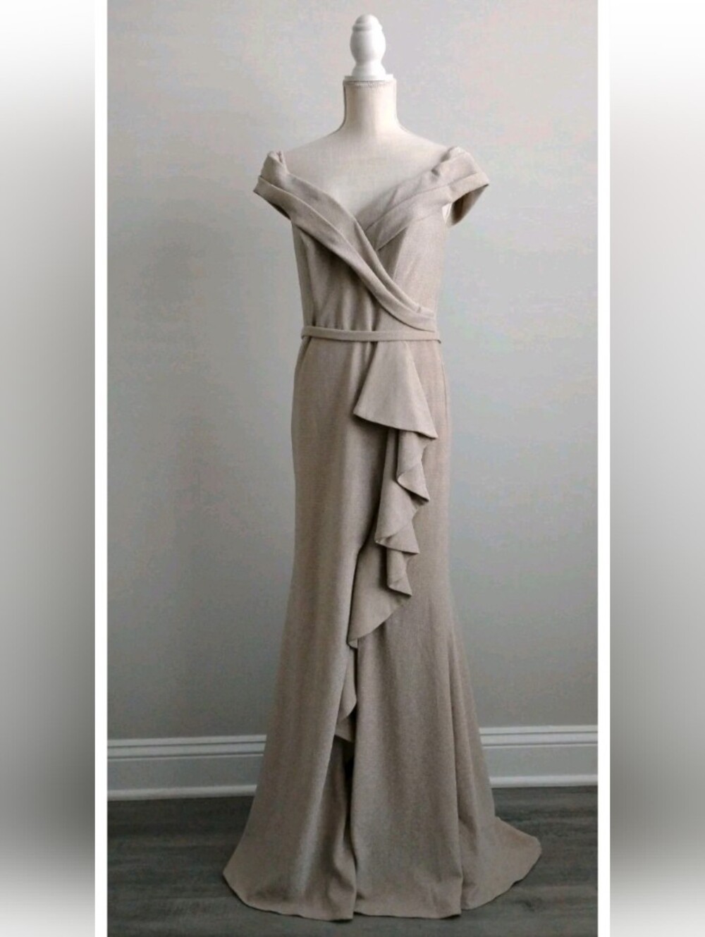 Cameron Blake Gold Metallic Off Shoulder Mother of Bride Gown Women's Size S
